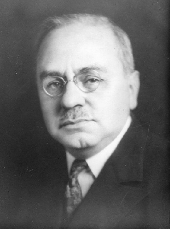Alfred Adler. Porträtphotographie von Albert Hilscher um 1930